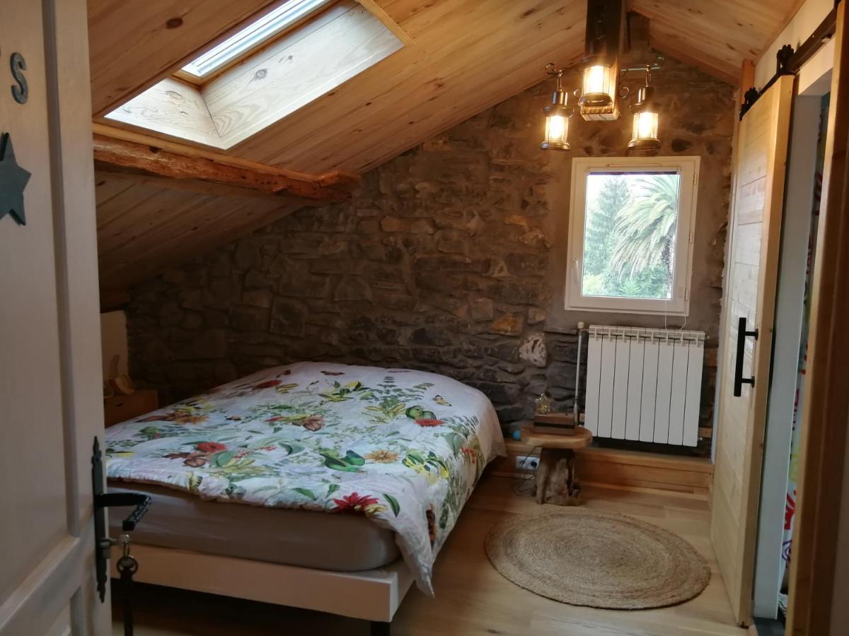 Chambres D'Hotes "Hor Dago" Pres De La Gare D'Hendaye Avec Le Petit-Dejeuner Exterior foto